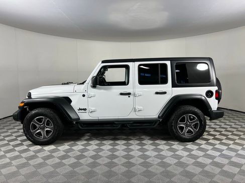Used 2022 Jeep Wrangler Unlimited Sport image 10