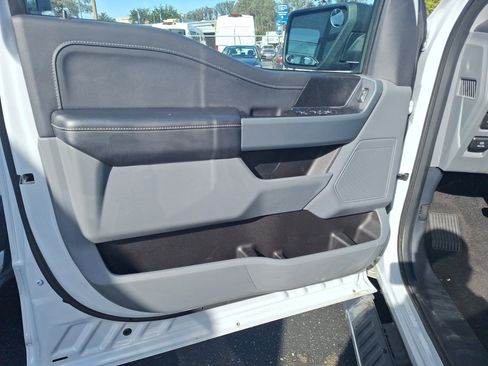 Used 2022 Ford F150 XLT image 10