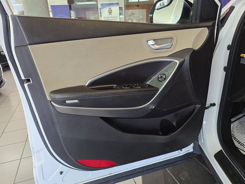 Used 2014 Hyundai Santa Fe GLS AWD/4WD image 7