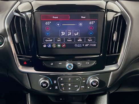 Used 2023 Chevrolet Traverse LT FWD image 15