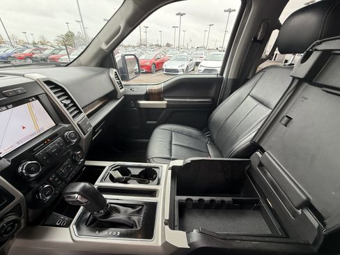 Used 2019 Ford F150 Lariat image 17
