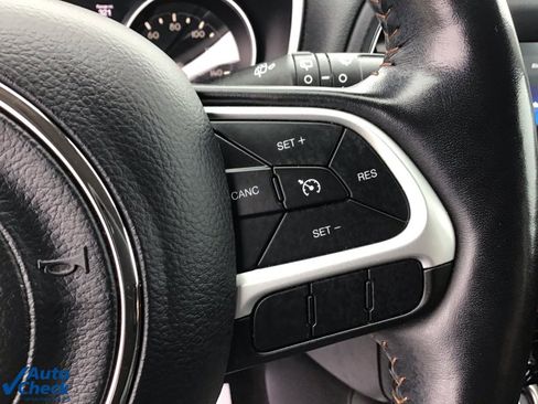 Used 2020 Jeep Compass Latitude w/ Popular Equipment Group image 33