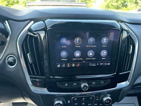 Used 2023 Chevrolet Traverse LT FWD image 44