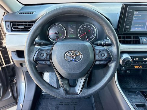 Used 2019 Toyota RAV4 XLE image 13