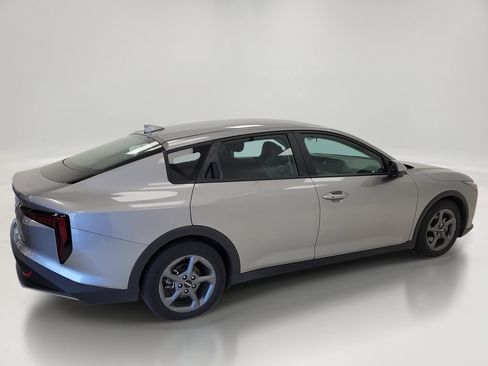 Used 2025 Kia K4 FWD image 4