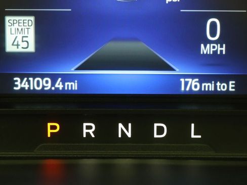 Used 2022 Ford Explorer ST-Line w/ Class IV Trailer Tow Package image 18