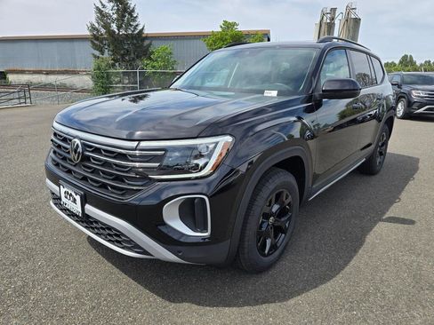 New 2026 Volkswagen Atlas Peak Edition AWD/4WD image 7