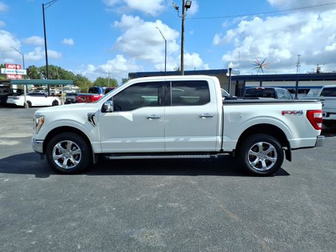 Used 2021 Ford F150 Lariat AWD/4WD image 2