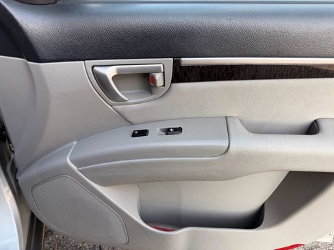Used 2009 Hyundai Santa Fe GLS image 29