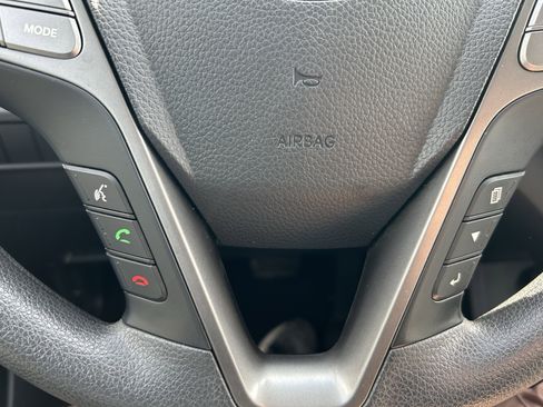 Used 2017 Hyundai Santa Fe Sport image 18