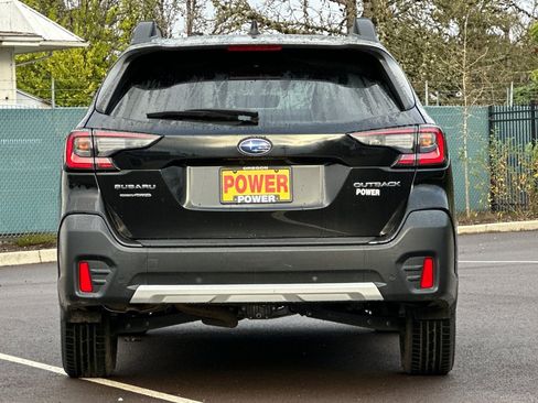 Used 2021 Subaru Outback Limited image 5