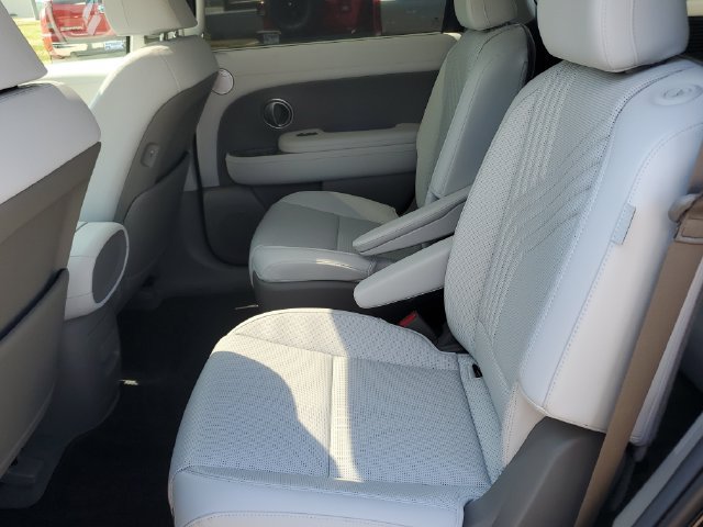 Certified 2026 Hyundai Palisade SEL FWD image 13