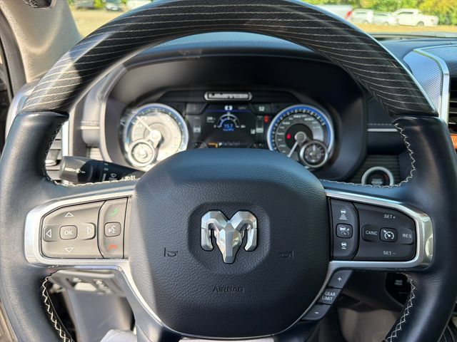 Used 2022 RAM 1500 Limited AWD/4WD image 17