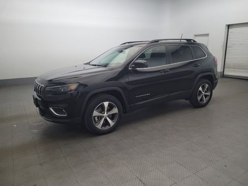 Used 2022 Jeep Cherokee Limited image 2