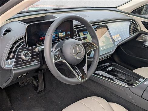 New 2026 Mercedes-Benz E 350 4MATIC Sedan image 3