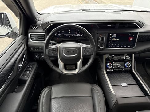 Used 2022 GMC Yukon Denali image 18
