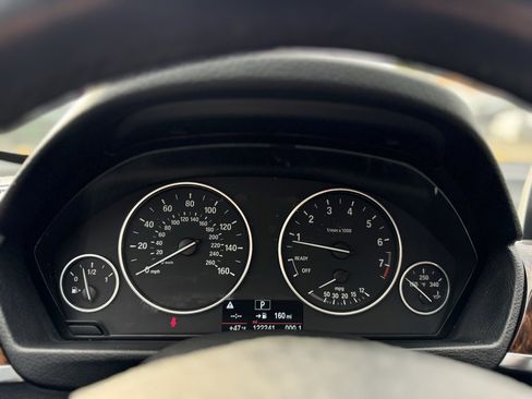 Used 2014 BMW 328i xDrive Sedan image 24