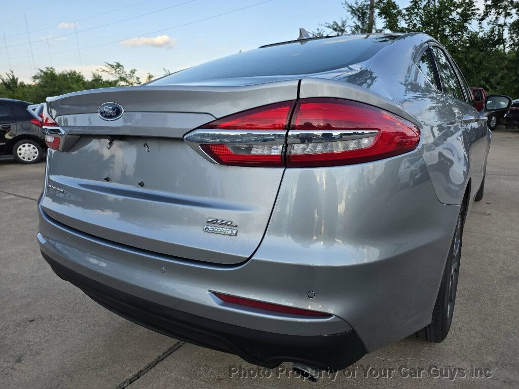 Used 2020 Ford Fusion SEL FWD image 14
