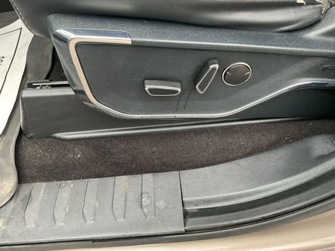 Used 2021 Ford F150 Lariat w/ Equipment Group 502A High image 11