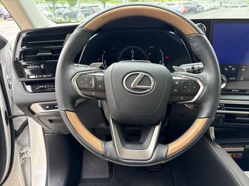Used 2024 Lexus RX 350 AWD image 18