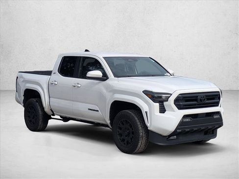 Used 2025 Toyota Tacoma SR5 RWD image 3