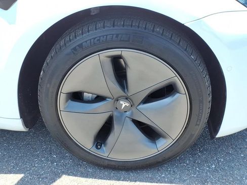 Used 2019 Tesla Model 3 Long Range AWD/4WD image 8