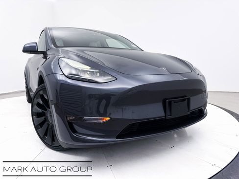 Used 2022 Tesla Model Y Performance image 1