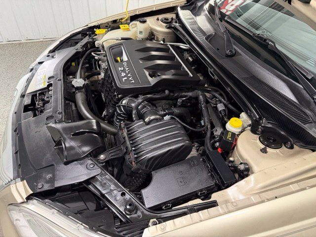 Used 2013 Chrysler 200 Touring FWD image 23