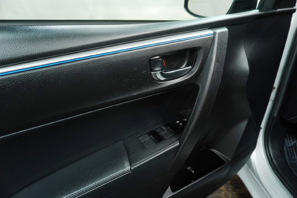 Used 2016 Toyota Corolla S FWD image 19