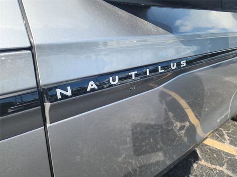 New 2026 Lincoln Nautilus Premier w/ Jet Appearance Package image 10