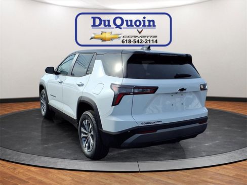 New 2026 Chevrolet Equinox LT w/ Convenience Package II image 2