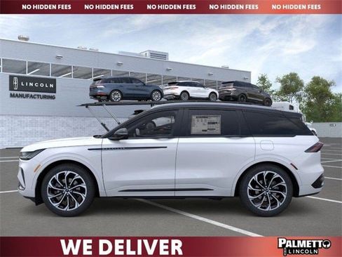 New 2026 Lincoln Nautilus Reserve image 3