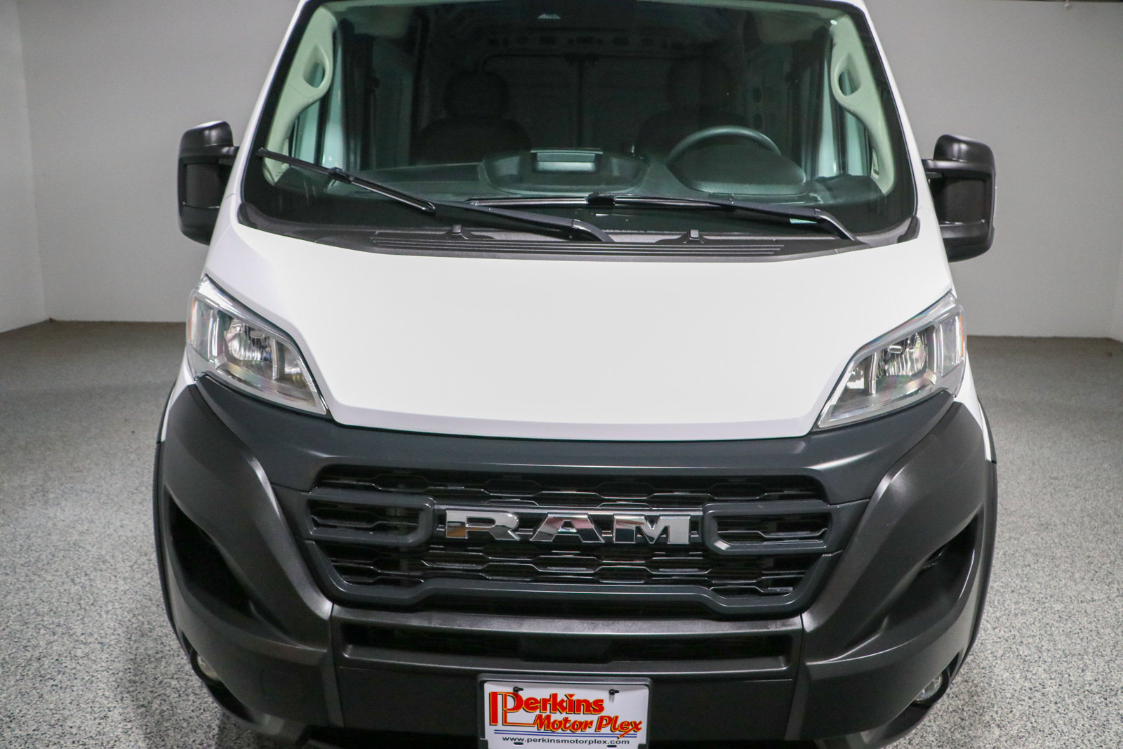Used 2025 RAM ProMaster 2500 w/ Convenience Group FWD image 4