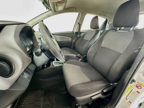Used 2015 Toyota Yaris L FWD image 13