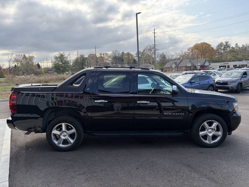 Used 2012 Chevrolet Avalanche LT w/ All-Star Edition AWD/4WD image 6