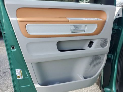 New 2025 Volkswagen ID. Buzz 1st Edition image 26