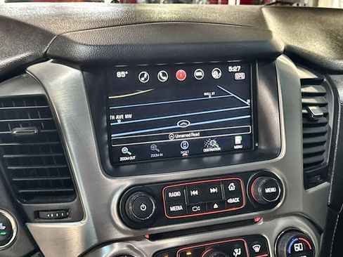 Used 2016 GMC Yukon XL SLT w/ Open Road Package AWD/4WD image 21