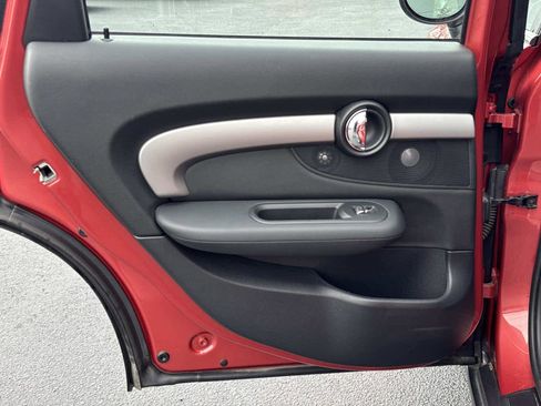 Certified 2024 MINI Cooper Clubman S image 12