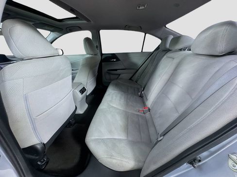 Used 2017 Honda Accord EX image 28