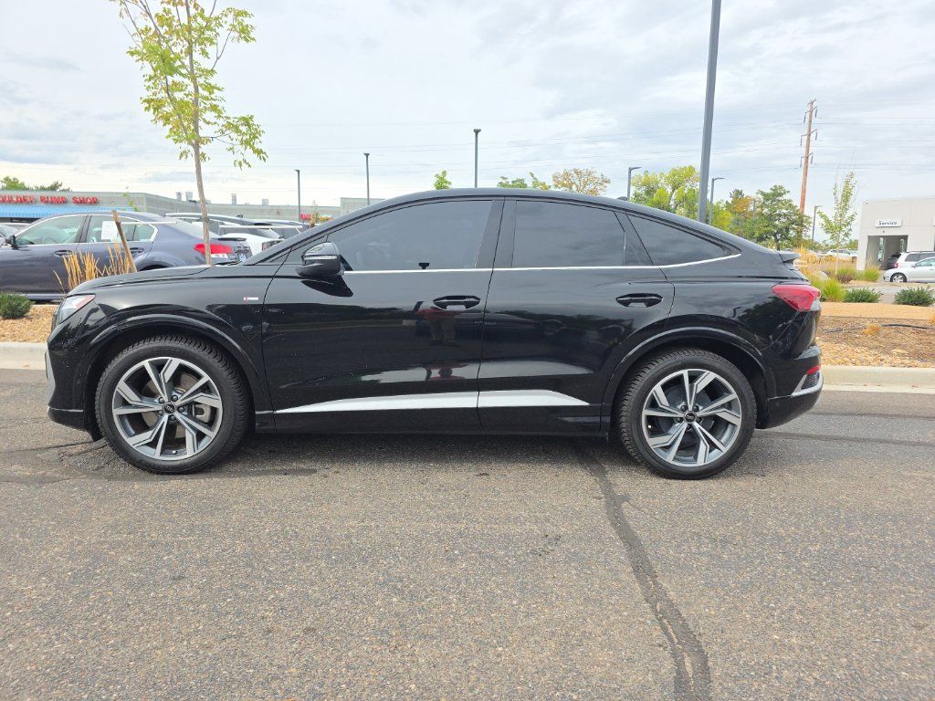 Used 2024 Audi Q4 e-tron Premium Plus AWD/4WD image 2