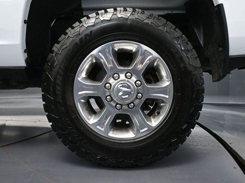 Used 2024 RAM 2500 Big Horn w/ Off Road Package AWD/4WD image 16