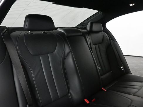 Used 2020 BMW 750i xDrive w/ Executive Package AWD/4WD image 18
