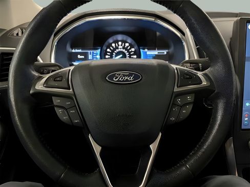 Certified 2021 Ford Edge Titanium w/ Canadian Touring Package AWD/4WD image 14