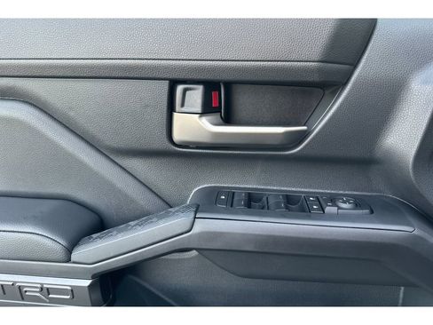 New 2025 Toyota Tacoma TRD Sport image 11