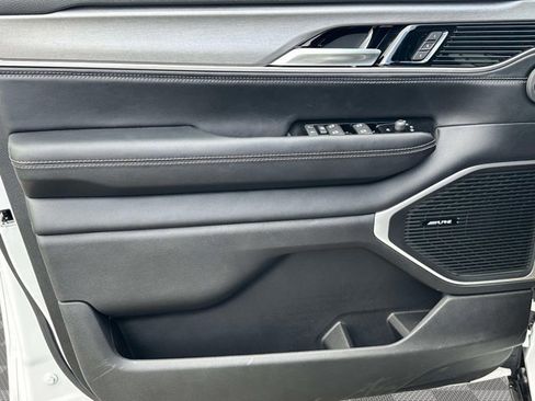 New 2026 Jeep Grand Wagoneer 4WD image 16