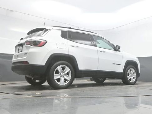 Used 2022 Jeep Compass Latitude image 40