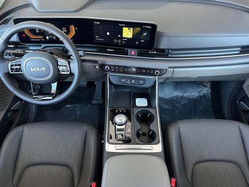 New 2026 Kia Carnival EX FWD image 13