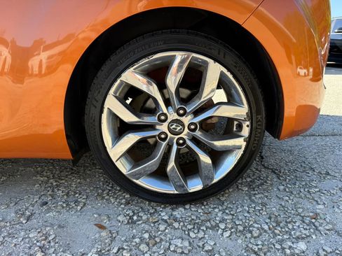 Used 2015 Hyundai Veloster RE:FLEX Edition image 21