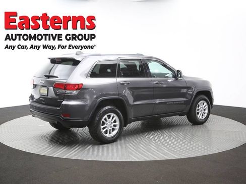 Used 2020 Jeep Grand Cherokee Laredo AWD/4WD image 40