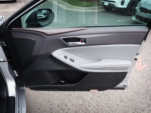 Used 2020 Toyota Avalon XLE w/ Moonroof Package FWD image 50